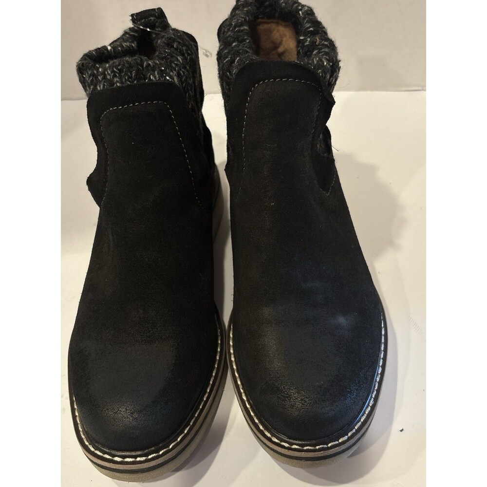 Comfortiva Women’s Rawnie, Black Ankle Booties, Size 6.5 W